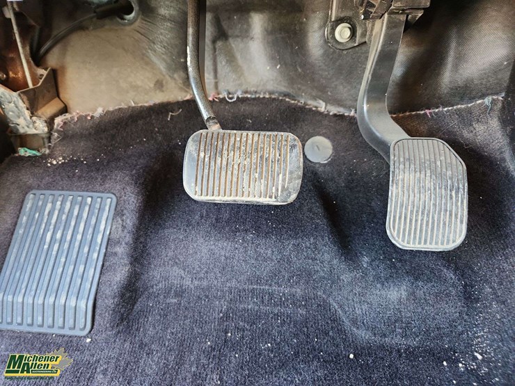 2015-ford-f150-image-24
