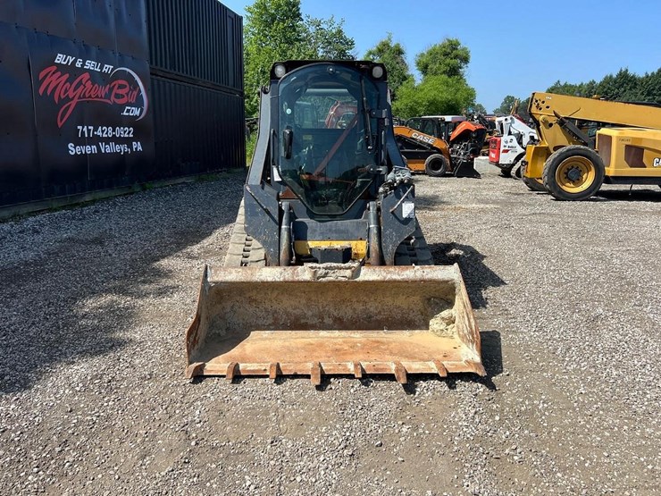 2019-deere-317g-image-9