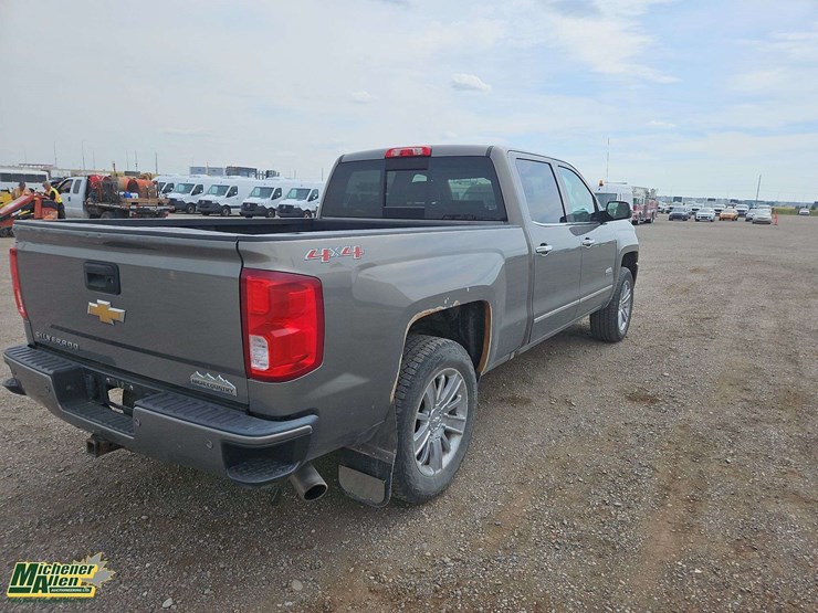 2017-chevrolet-silverado-1500-image-6