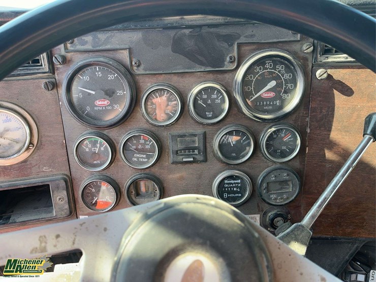 1997-peterbilt-357-image-15