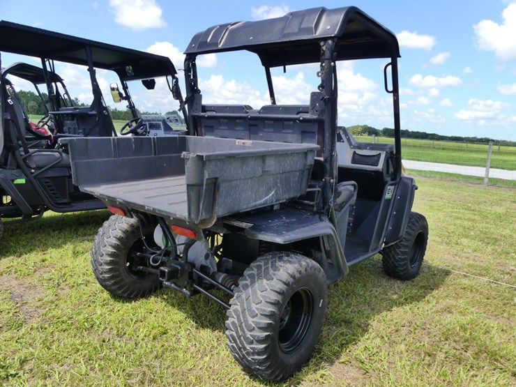 2021-landmaster-ev-4x2-image-3
