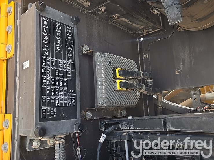 2019-volvo-ec300el-image-33