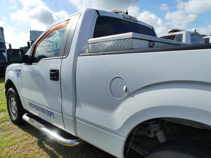 2013-ford-f150-xl-image-9