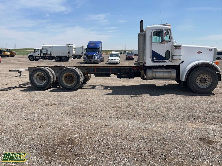 1996-peterbilt-357-t/a-cab-&-chassis-image-8