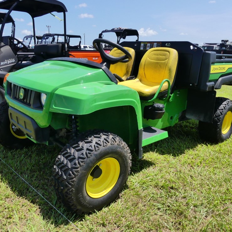 2024 JOHN DEERE GATOR