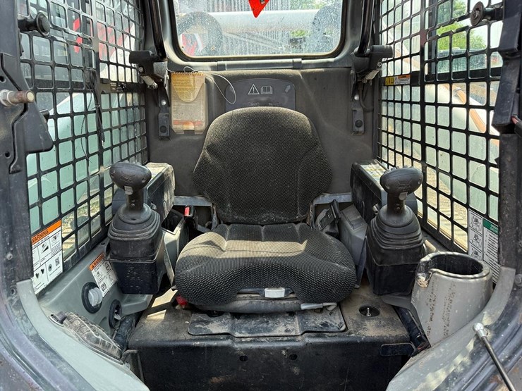 2021-bobcat-t770-image-19