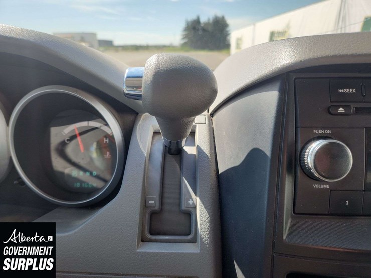 2009-dodge-grand-caravan-se-image-15