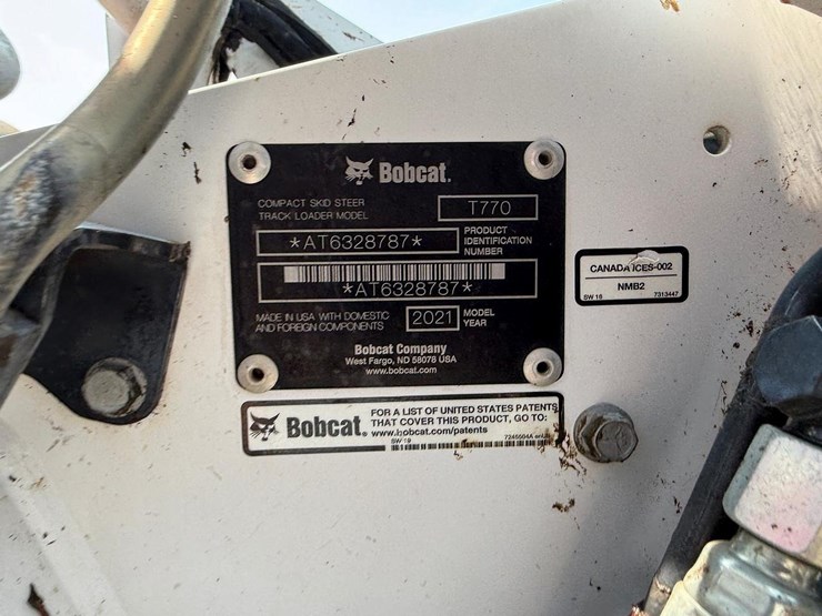 2021-bobcat-t770-image-29