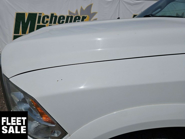 2013-dodge-3500-image-29