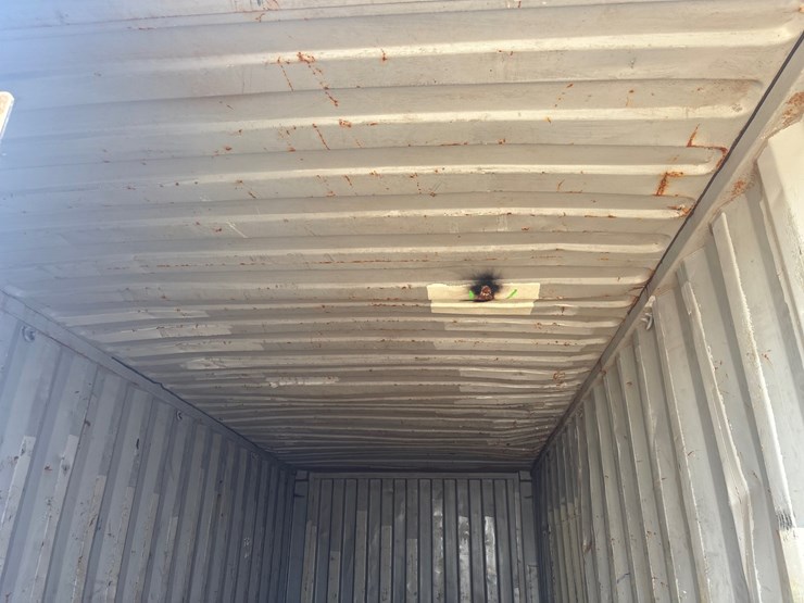 #1211-•-20ft-shipping-container-image-4