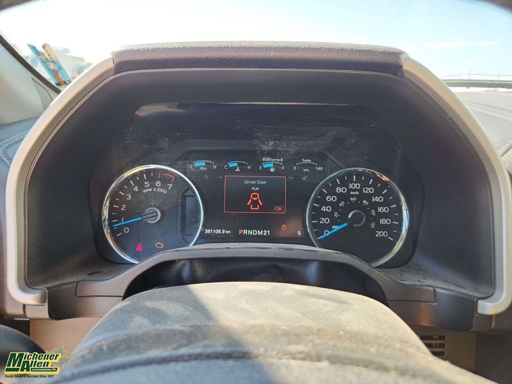 2015-ford-f150-image-21