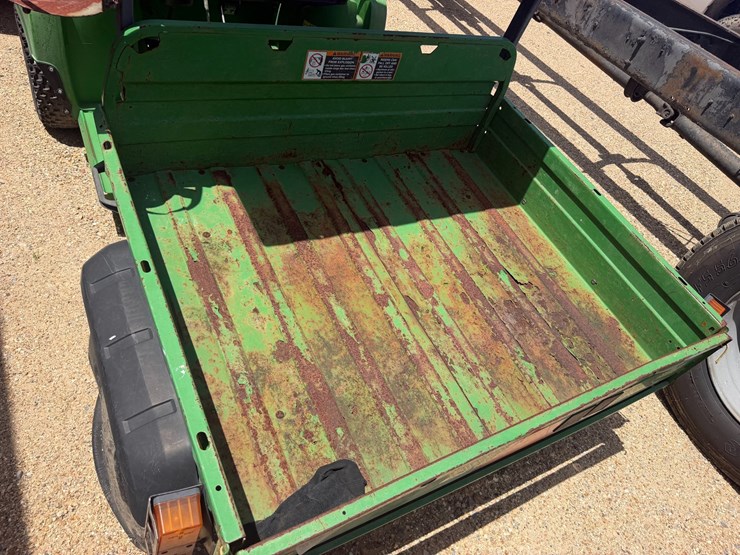 john-deere-gator-image-4
