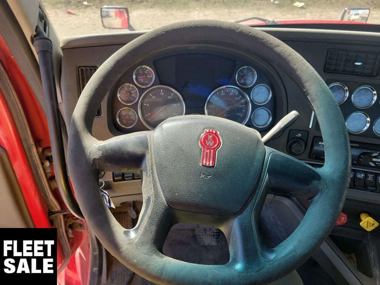 2018-kenworth-t680-image-17