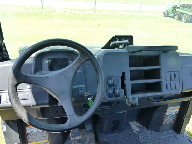 john-deere-gator-image-10
