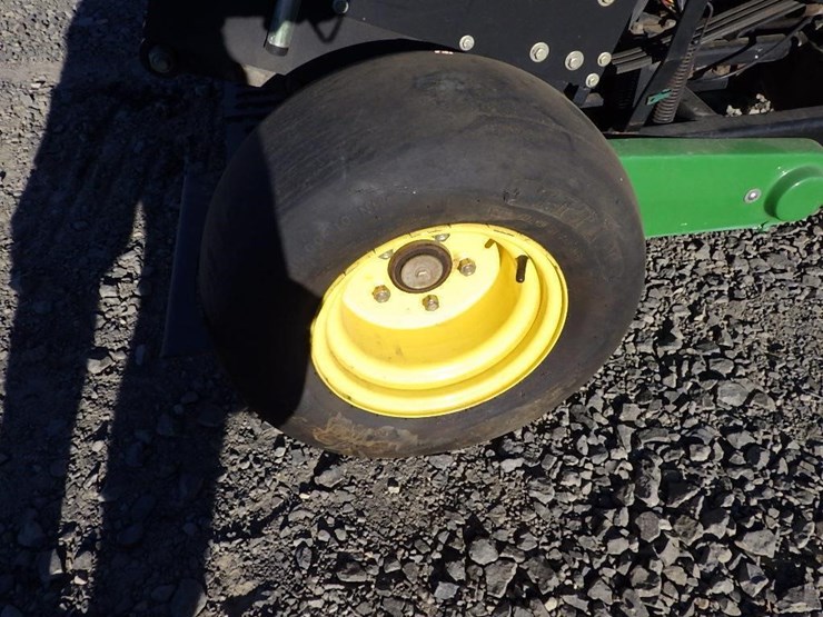 john-deere-800-image-11