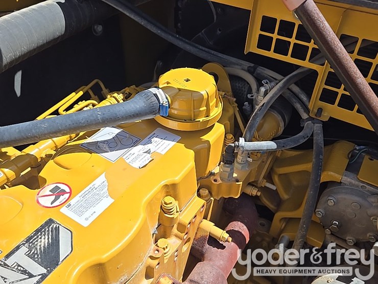 2019-caterpillar-336-image-59