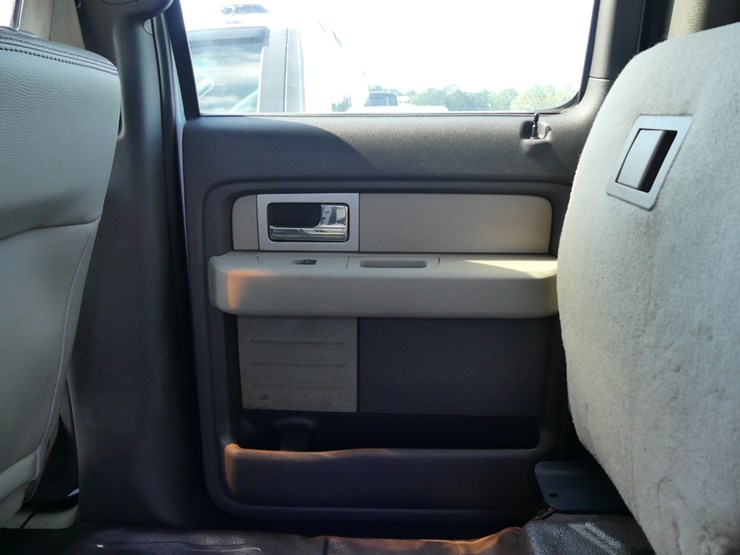 2010-ford-f150-xl-image-12