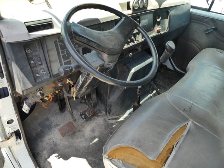 1999-international-3800-image-12