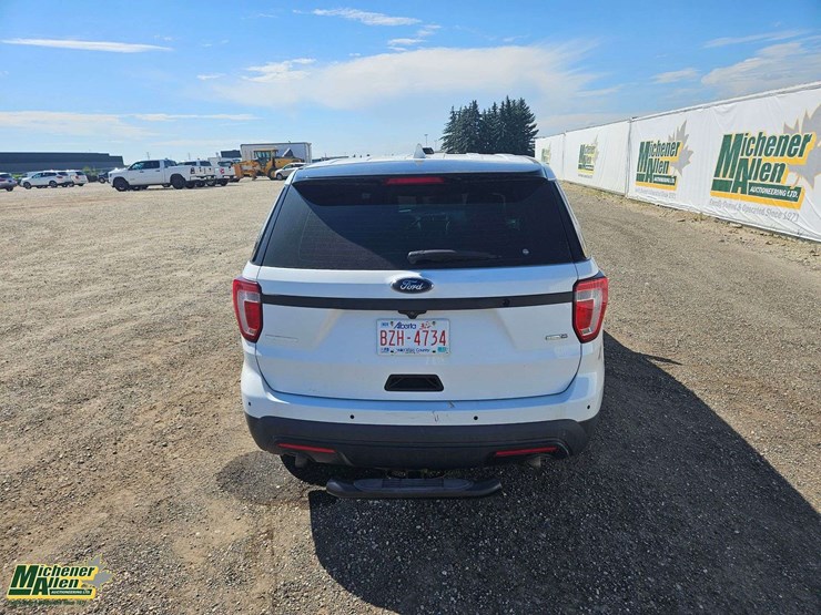 ford-explorer-image-23