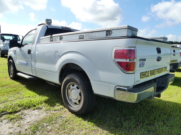 2013-ford-f150-xl-image-4