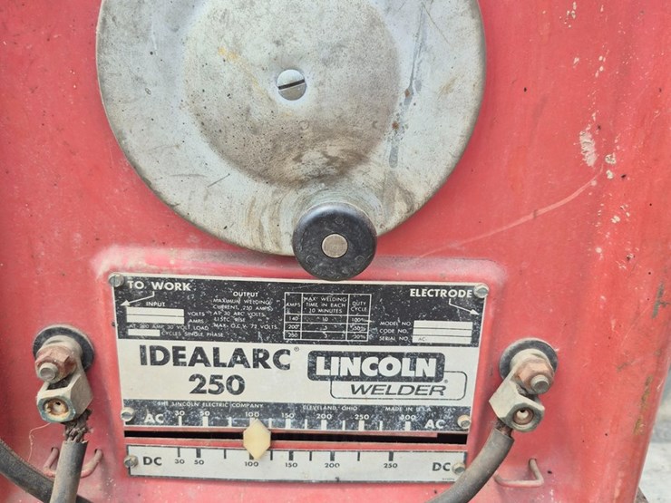 #48-•-lincoln-arkwelder.-image-3