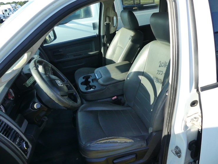 2016-dodge-ram-1500-image-14