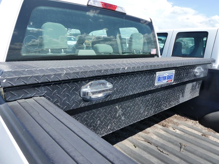 2019-ford-f150-xl-image-9