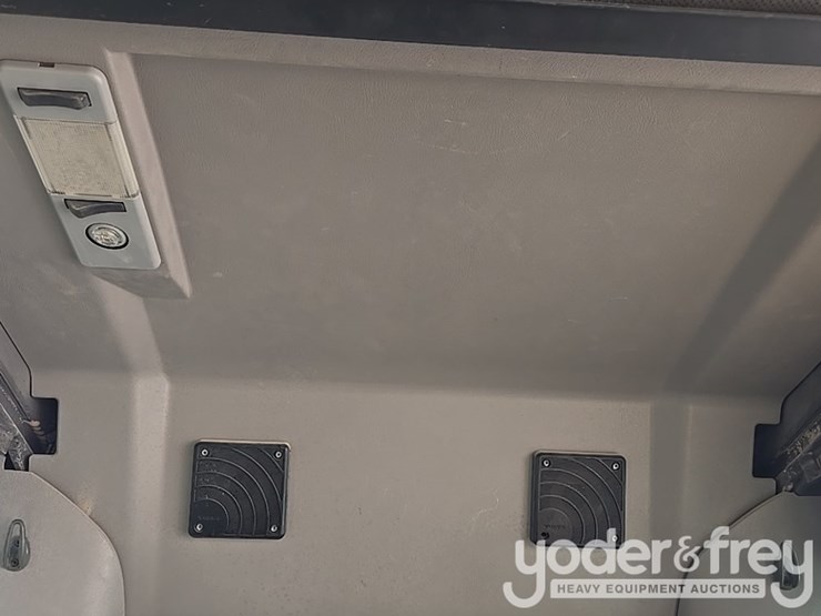 2019-volvo-ec300el-image-70