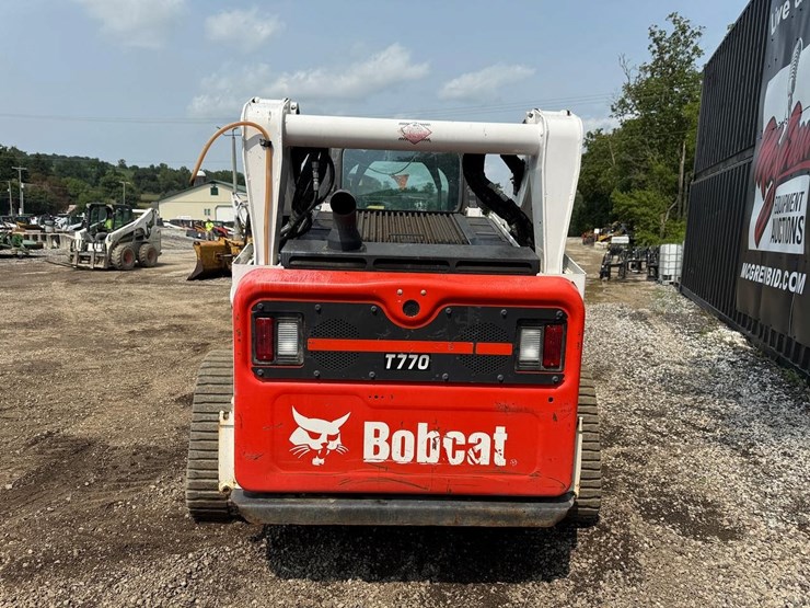 2021-bobcat-t770-image-3
