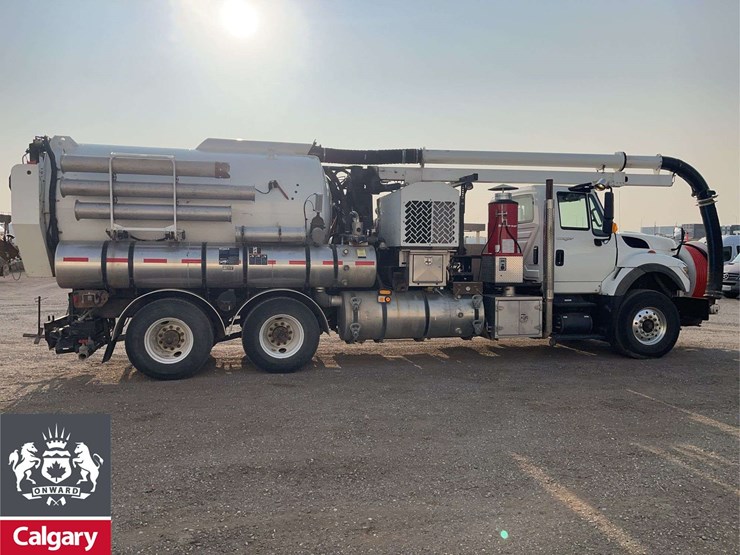 international-workstar-7500-image-8