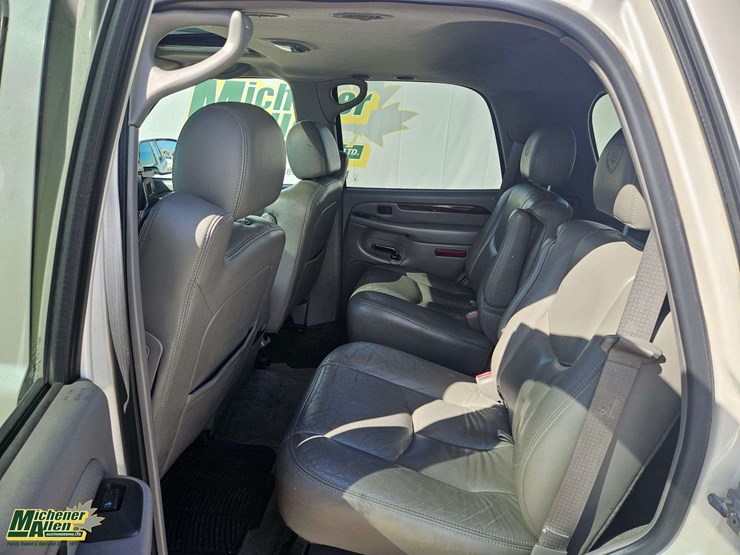 cadillac-escalade-image-21