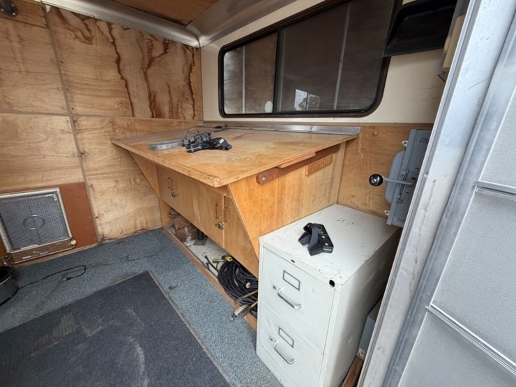1994-cargo-wells-image-21