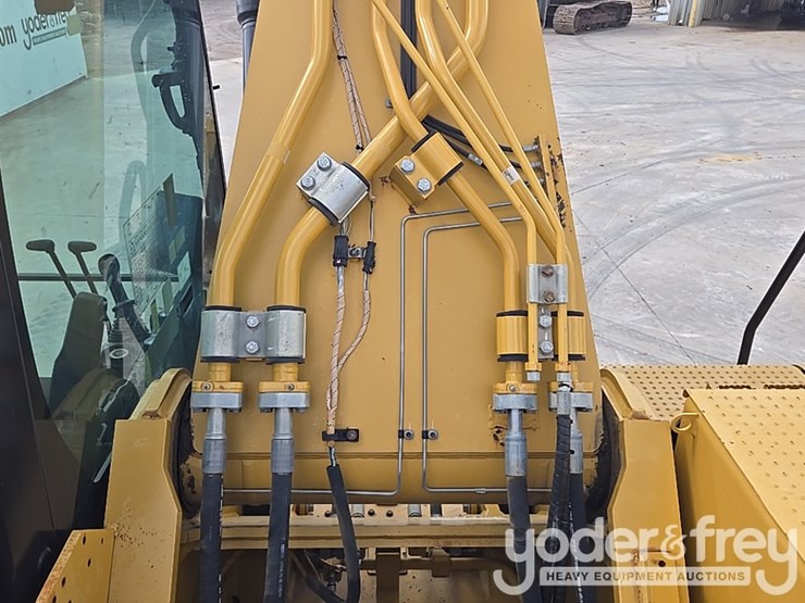 2019-caterpillar-336-image-52