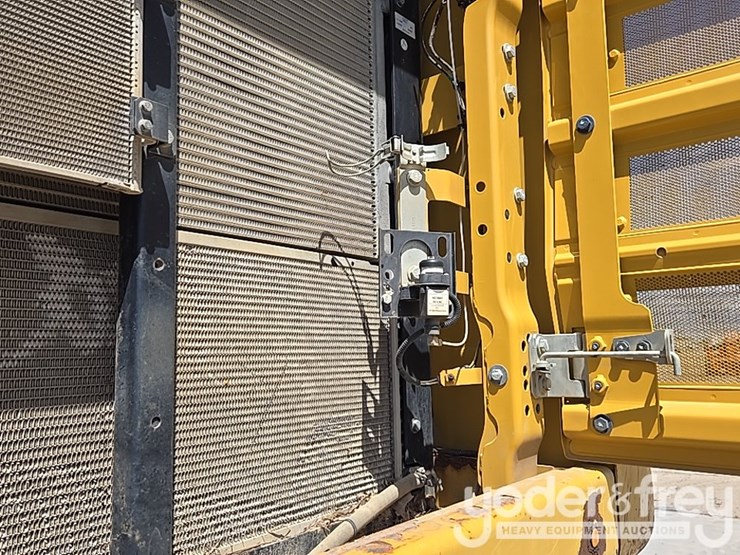 2019-caterpillar-336-image-37