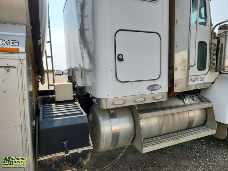 2006-peterbilt-378-image-55