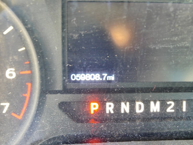 2016-ford-f150-xl-image-15