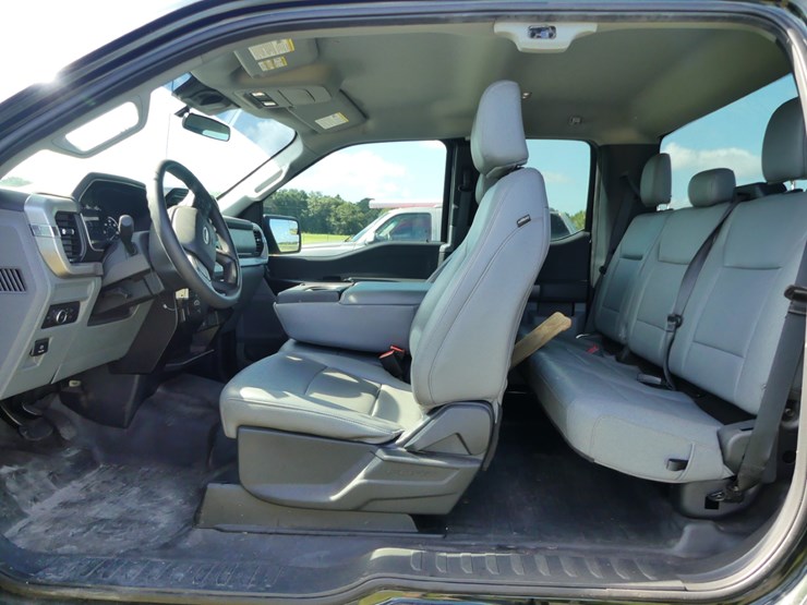 2021-ford-f150-xl-image-9