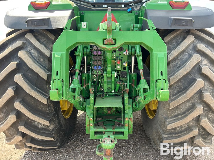 2022-john-deere-8r-410-image-17