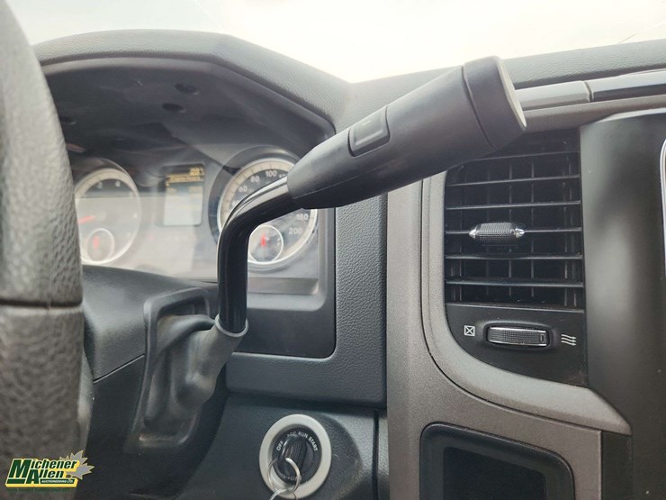 2016-dodge-3500-image-20