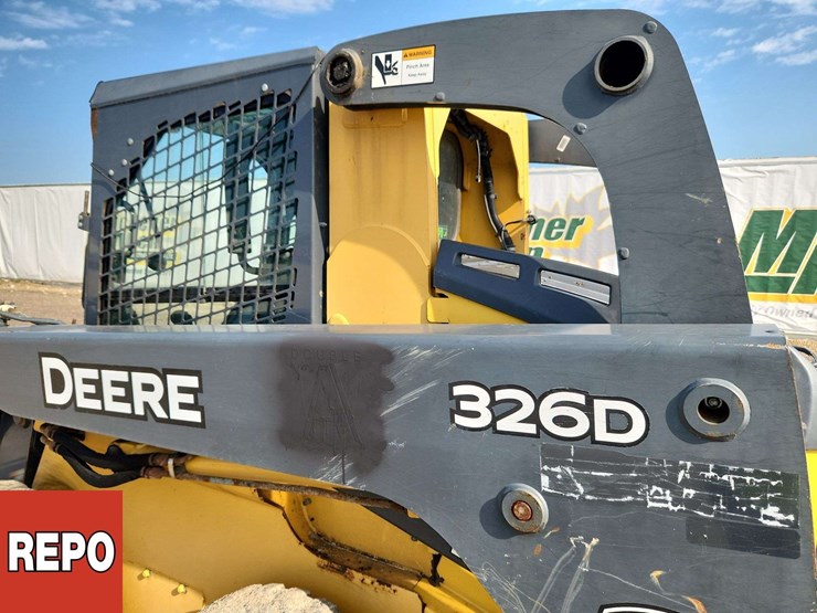deere-326d-image-43