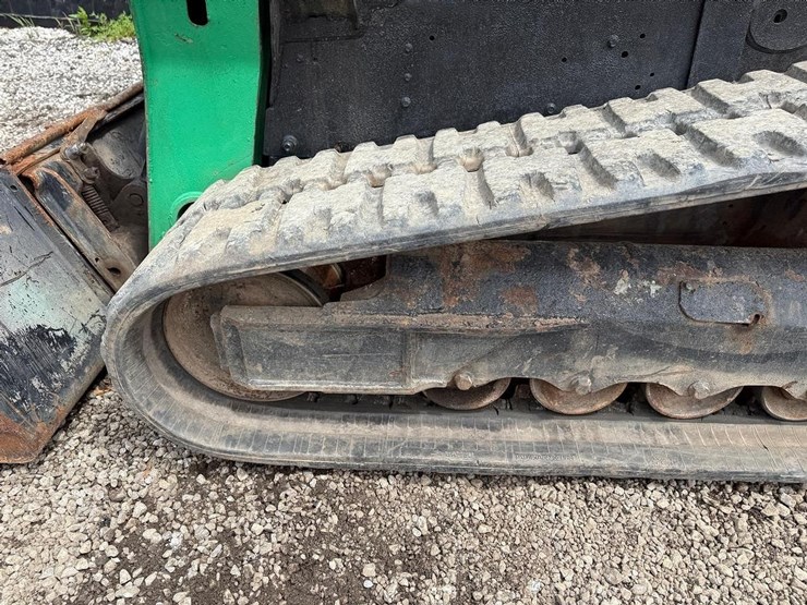 2017-bobcat-t740-image-19
