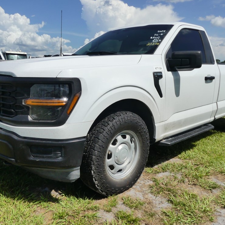 2024 FORD F150 XL