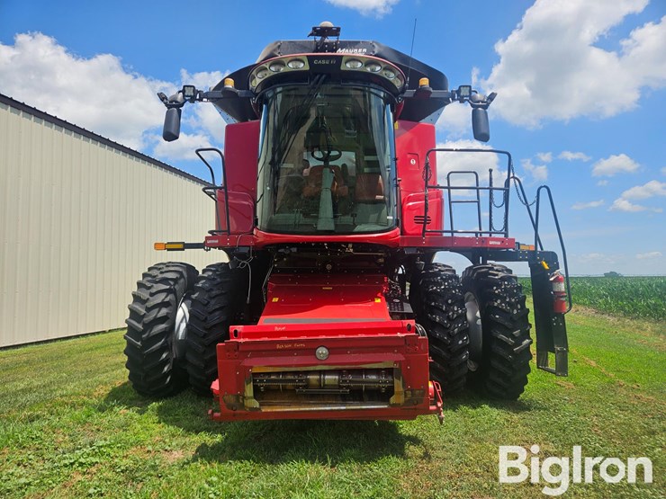 2017-case-ih-8240-image-2