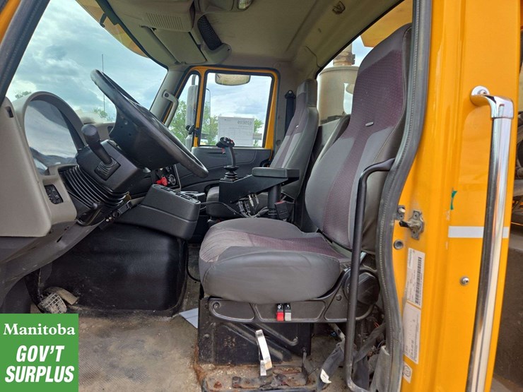 2014-international-workstar-7600-image-18