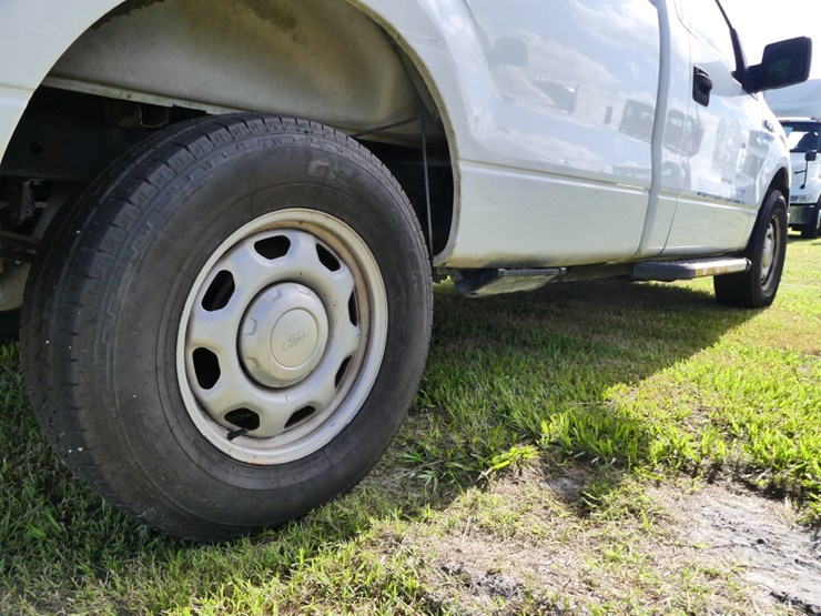 2013-ford-f150-xl-image-6