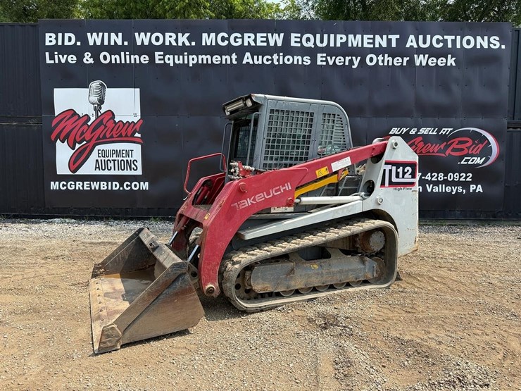 2015-takeuchi-tl12-image-1