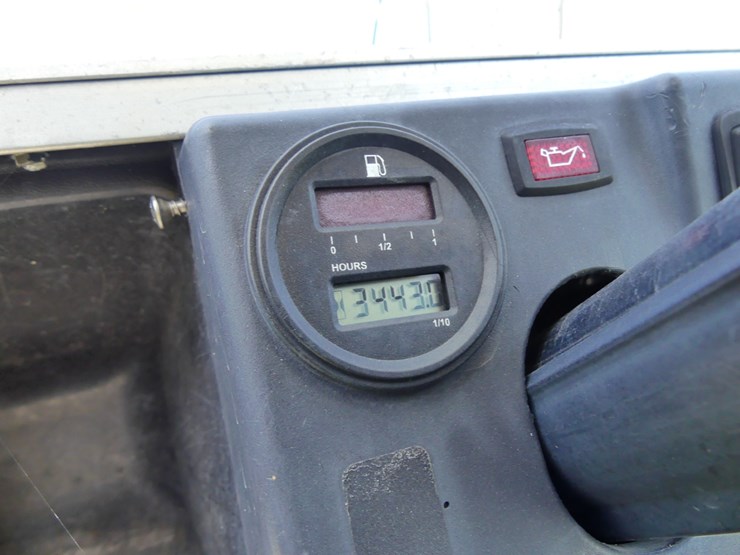 club-car-turf-2-image-11