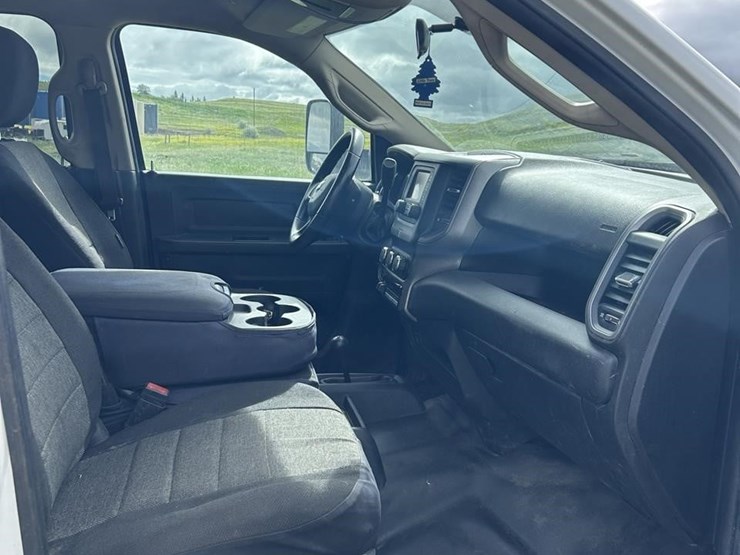 2019-ram-5500-hd-image-28