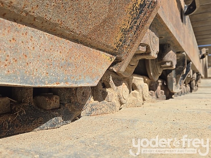 2019-caterpillar-336-image-13