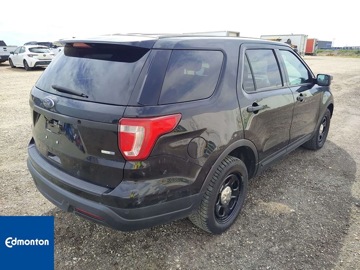 2018-ford-explorer-image-4